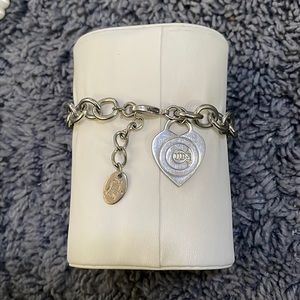 Cubs charm bracelet